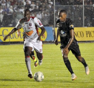Luis Bolaños 3