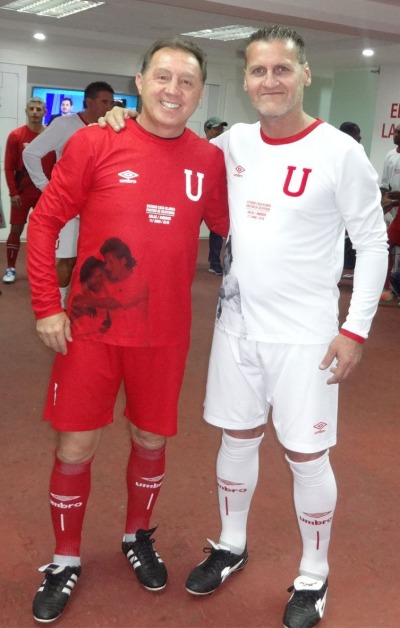 Alex Aguinaga y Carlos Berrueta