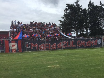 Hinchada Quito 5