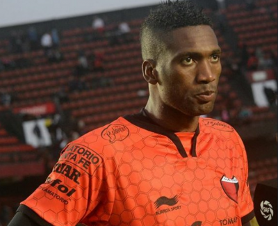 Alexander Domínguez 4
