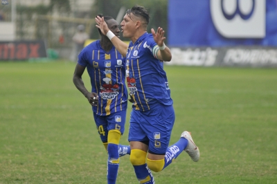 Carlos Garces 10