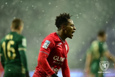 Joel Valencia 4
