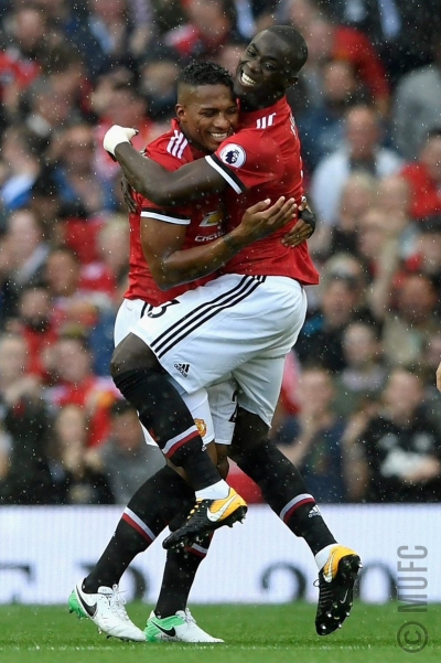 Antonio Valencia 18