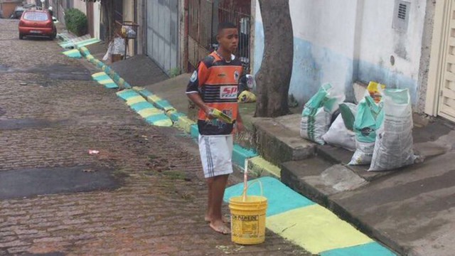 Gabriel Jesus pintando