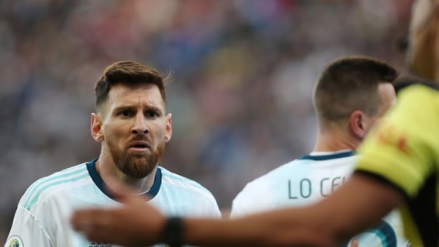 Lionel Messi 4