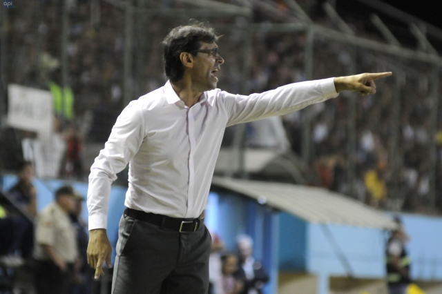 Fabian Bustos 4