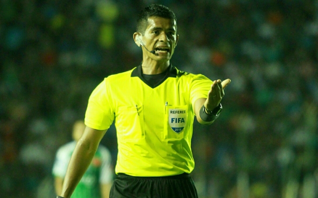 arbitro Ivo Mendez