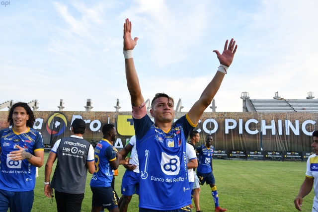 Carlos Garcés 12