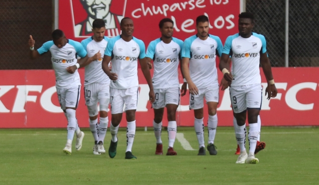U Católica 26