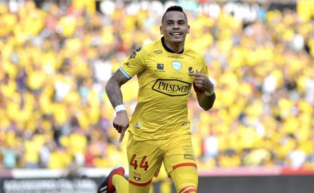 Jonathan Alvez 4