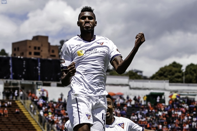 Jose Ayovi 4