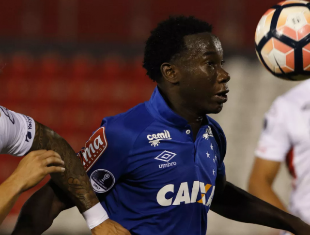 Luis Caicedo I 9