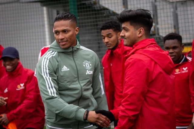 Antonio Valencia 28