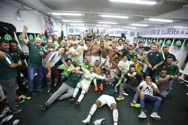 Chapecoense 3