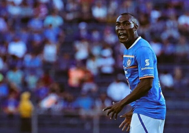 Joffre Guerron 16