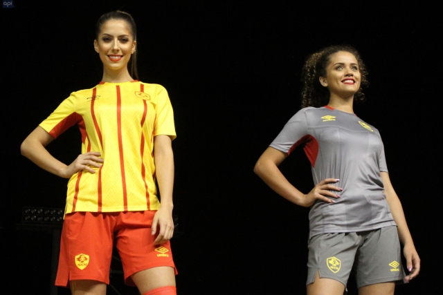 Camiseta Aucas