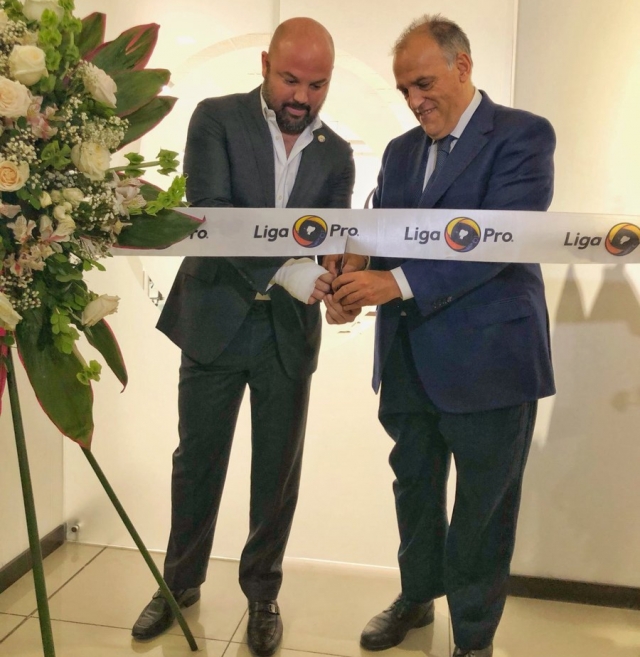 Miguel Ángel Loor 7