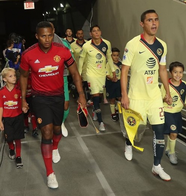 Antonio Valencia 3