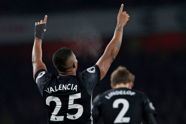 Antonio Valencia 23