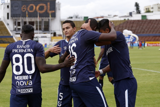 U Catolica 11