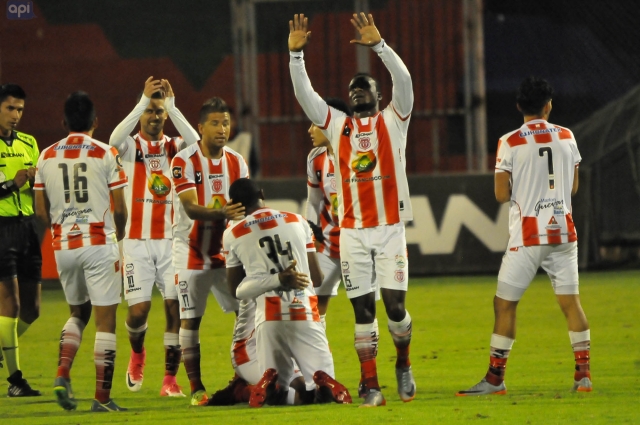 T.Universitario 8