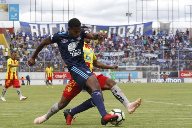 Romario Caicedo 5