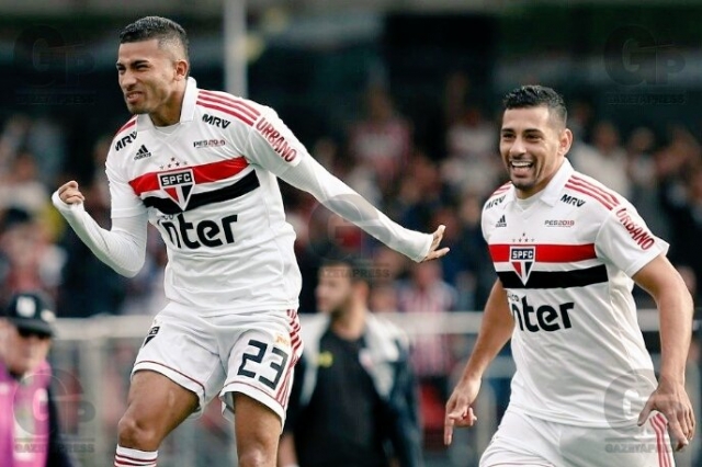 Joao Rojas 3