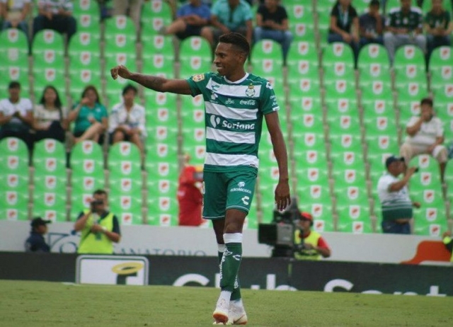 Ayrton Preciado 7