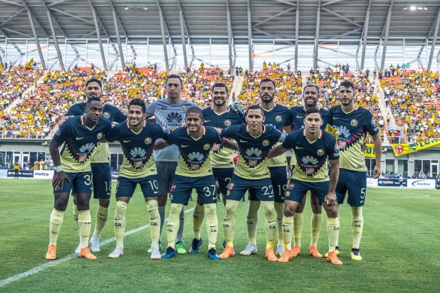 Renato Ibarra 10