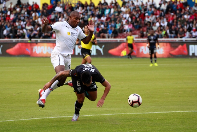 Juan Anangonó 10