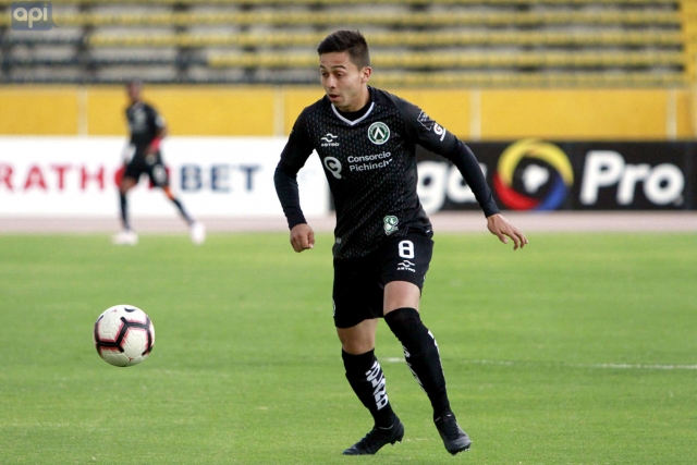 Nicolas Davila 2