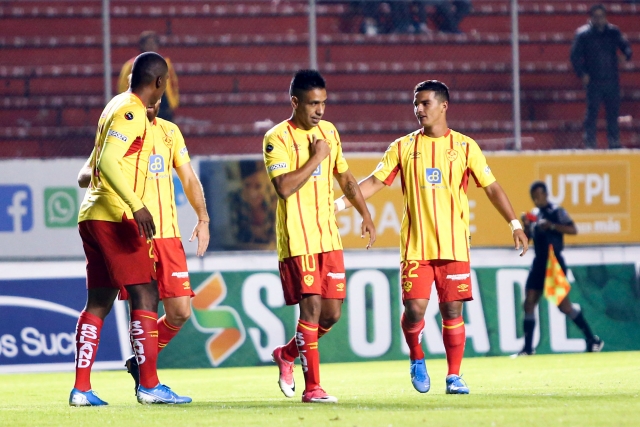 Aucas 26