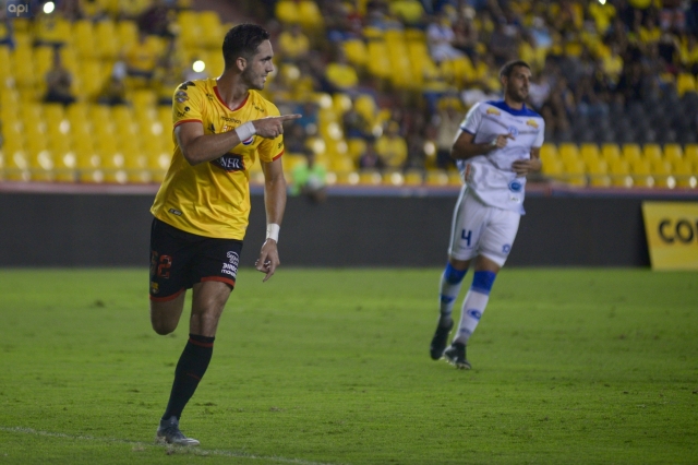 Leonardo Campana 6
