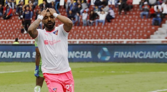 Rodrigo Aguirre 6
