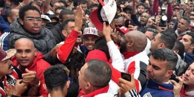 Dani Alves 9