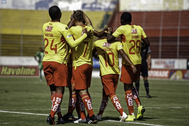 Aucas 8