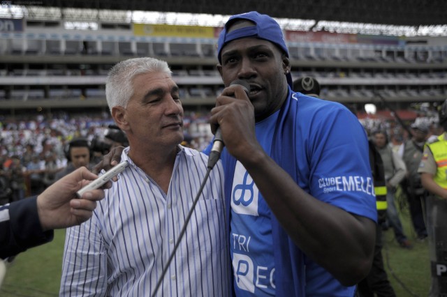 Omar De Felippe Tricampeón