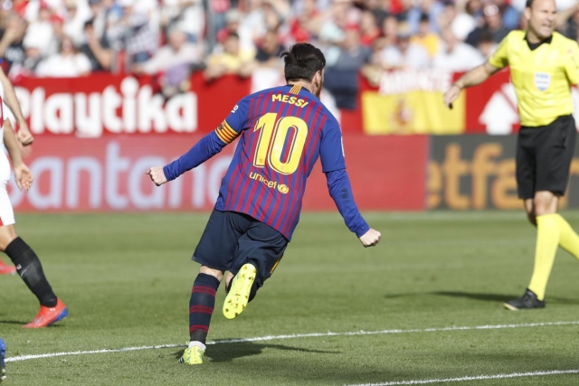 Lionel Messi 18