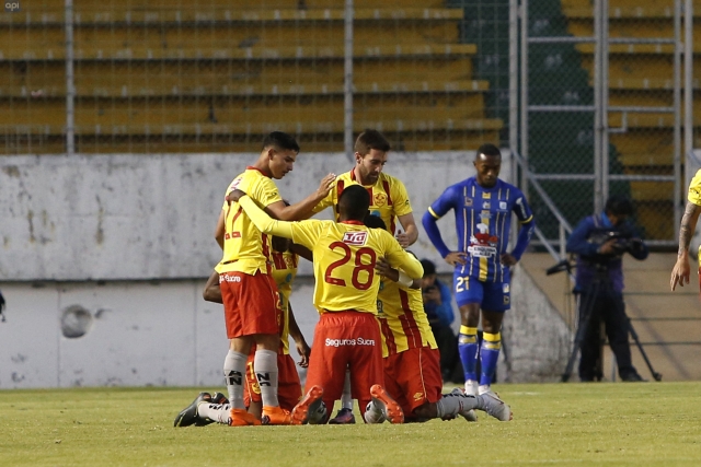 Aucas 24
