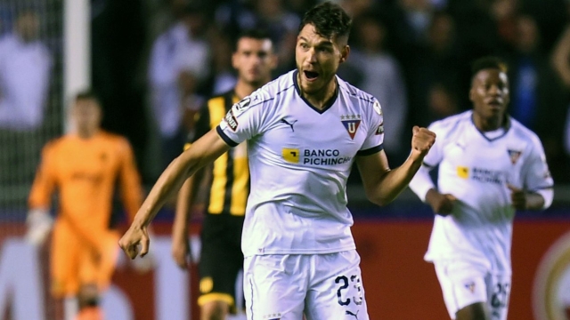 Nicolas Freire 6
