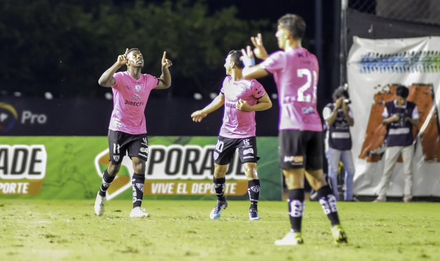 Independiente del Valle 4