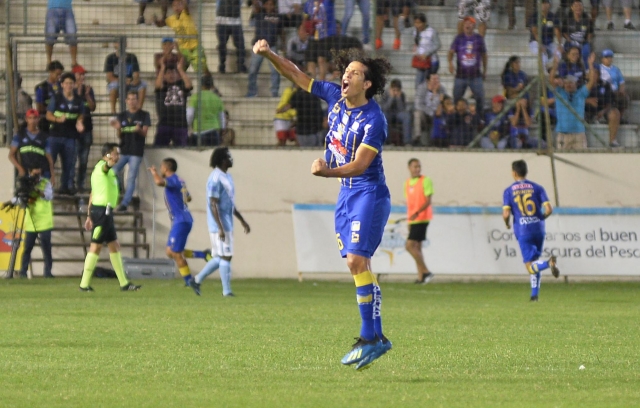 Williams Riveros 4