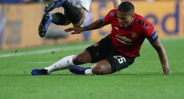 Antonio Valencia 10