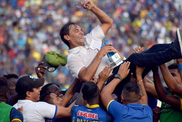 Fabian Bustos 11
