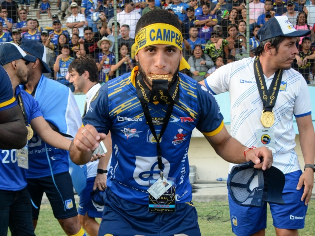 Robert Burbano 5