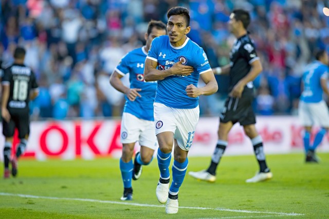 Ángel Mena 19