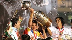 Liga a los guerreros que le dieron la Libertadores en 2008