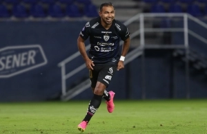 Junior Sornoza 7