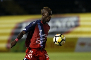 Se queda a lucharla con el Rojo (FOTO)