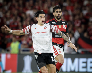 ¡Maracabatacazo! Muslera que quitó un gol cantado a Plata, y le atajó penales a Jorginho, Paquetá y Bruno Enrique para eliminar al Fla